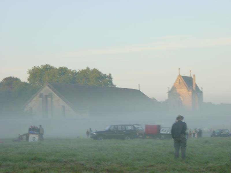 TOURS001.jpg