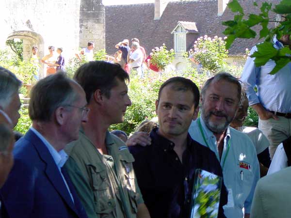 TOURS035.jpg