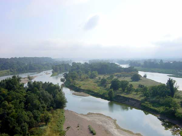TOURS062.jpg