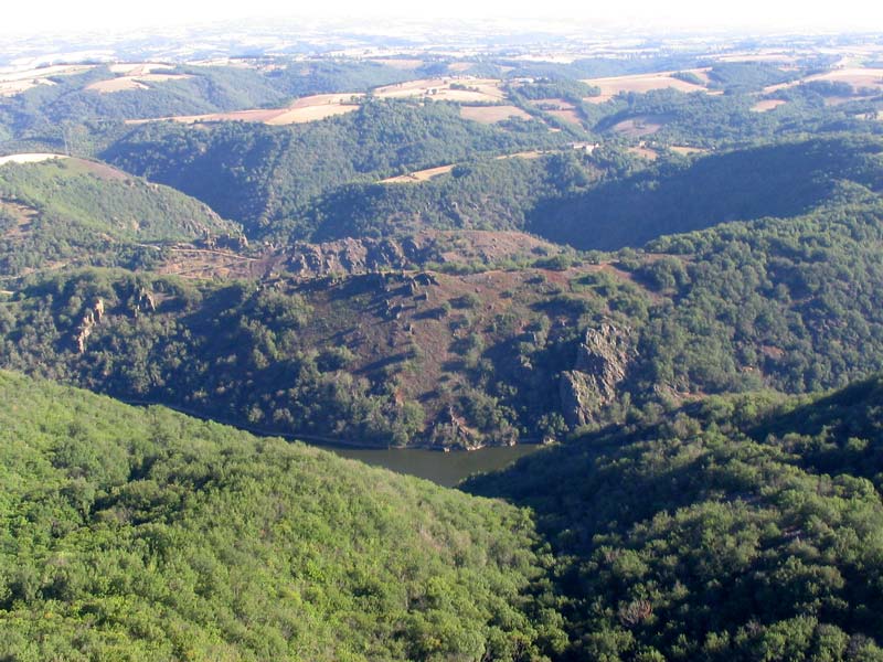 chateau-de-thuries.jpg